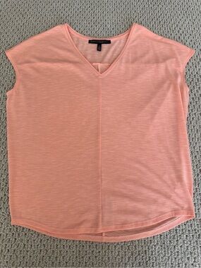 WHBM Women's Peach V-Neck Cap Sleeve Top SZ S